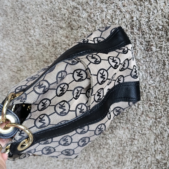 MK Michael Kors Bag - Picture 4 of 14